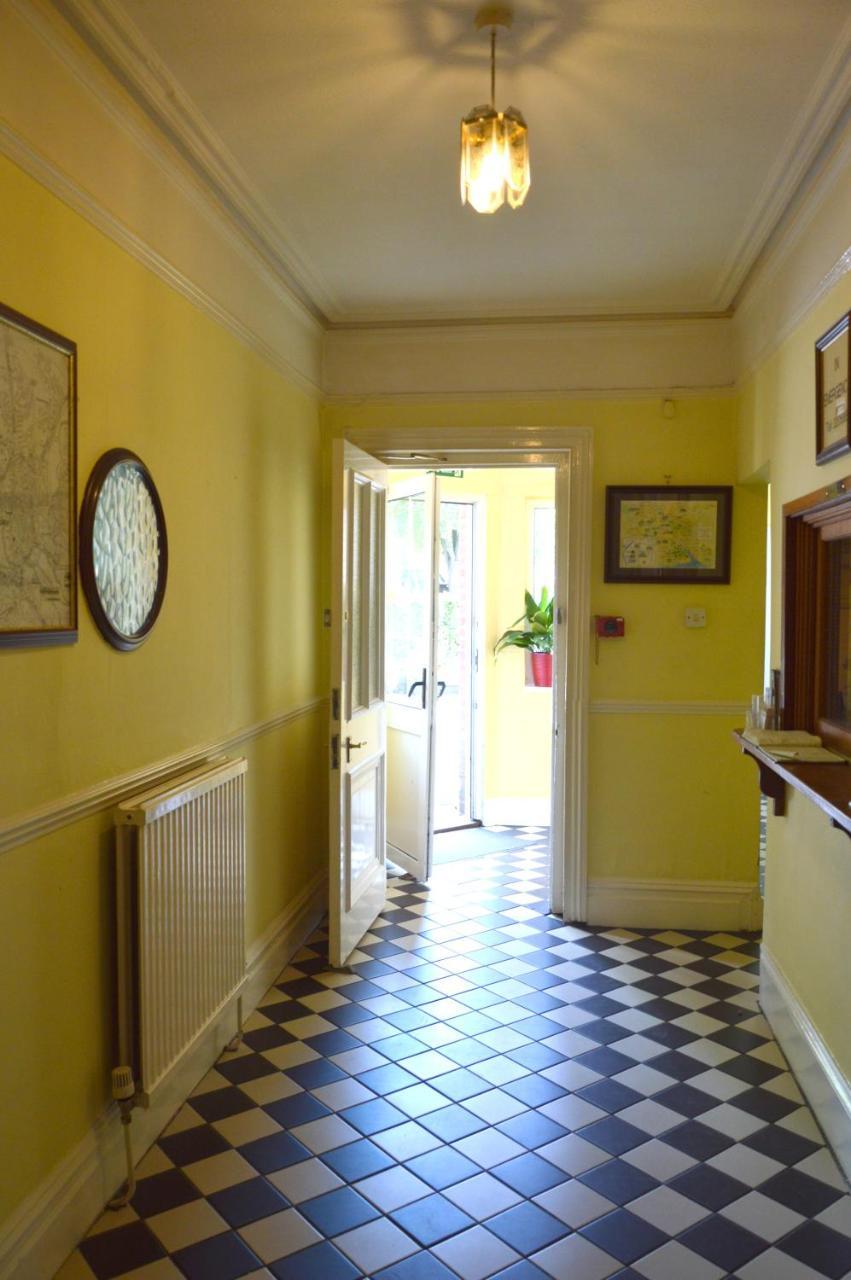 Victoria Lodge Guest House Salisbury Bagian luar foto